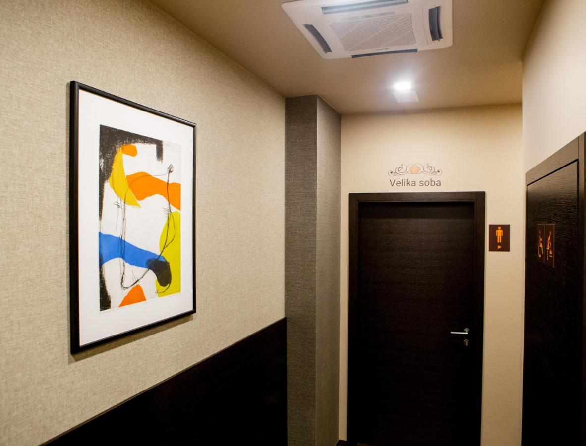 Hotel Pomaranca プトゥイ エクステリア 写真