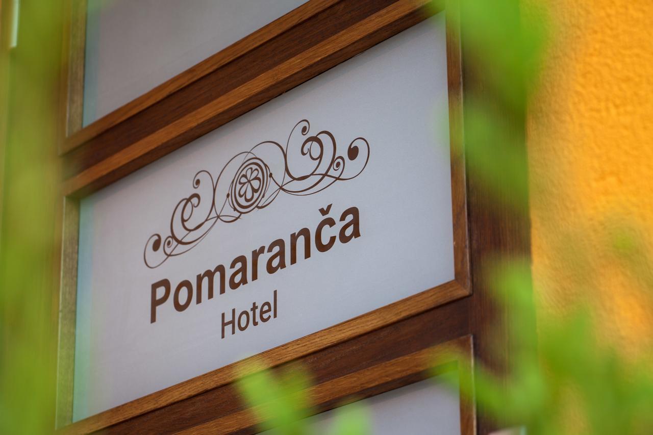 Hotel Pomaranca プトゥイ エクステリア 写真